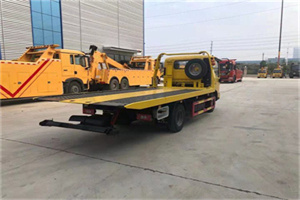 句容非事故拖车